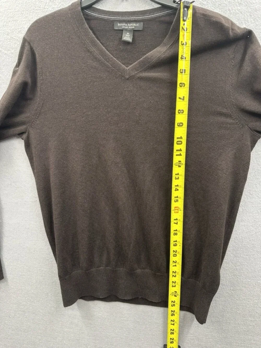 Banana Republic Luxury Blend Mens M V Neck Sweater Silk Cotton Cashmere Brown